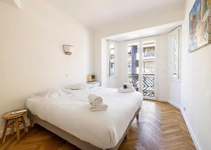 Elegance And Refinement, Proximity To La Croisette *