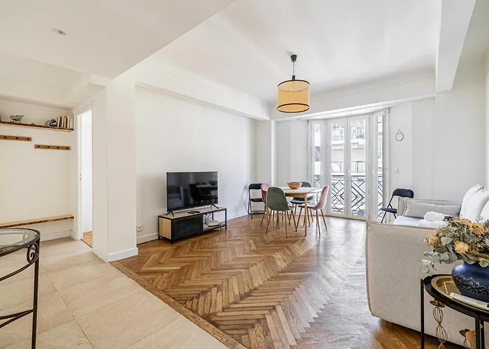 Elegance And Refinement, Proximity To La Croisette *