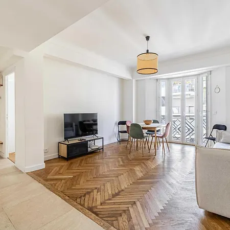 Elegance And Refinement, Proximity To La Croisette *